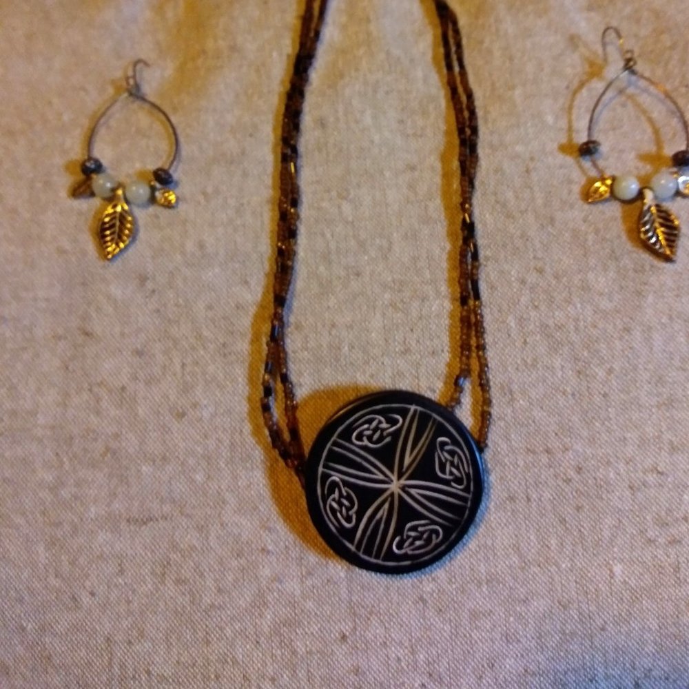 Play in the Leaves 'Sensuous Sandalwood' Combo